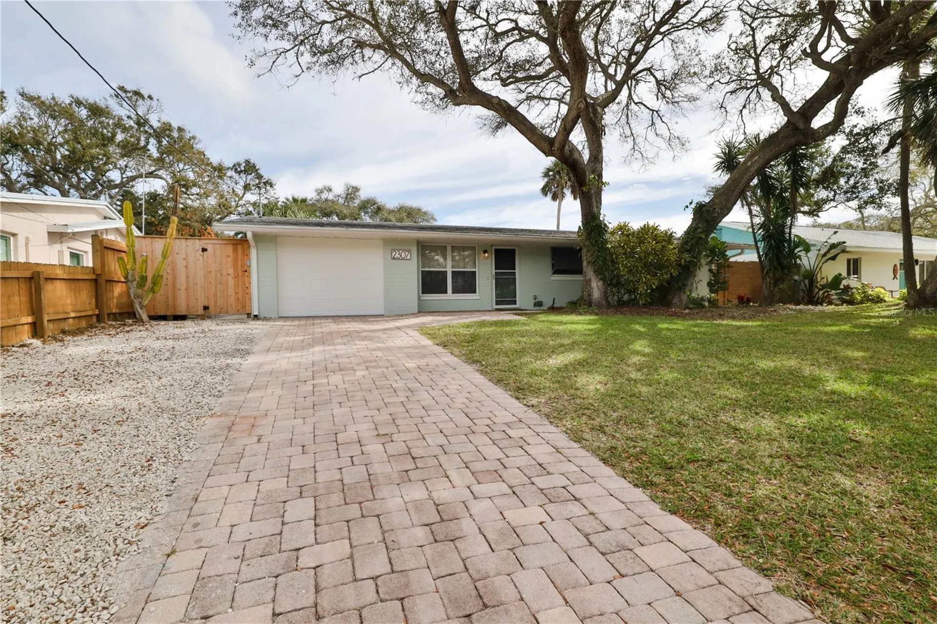 2307 Saxon Drive New Smyrna Beach FL 32169