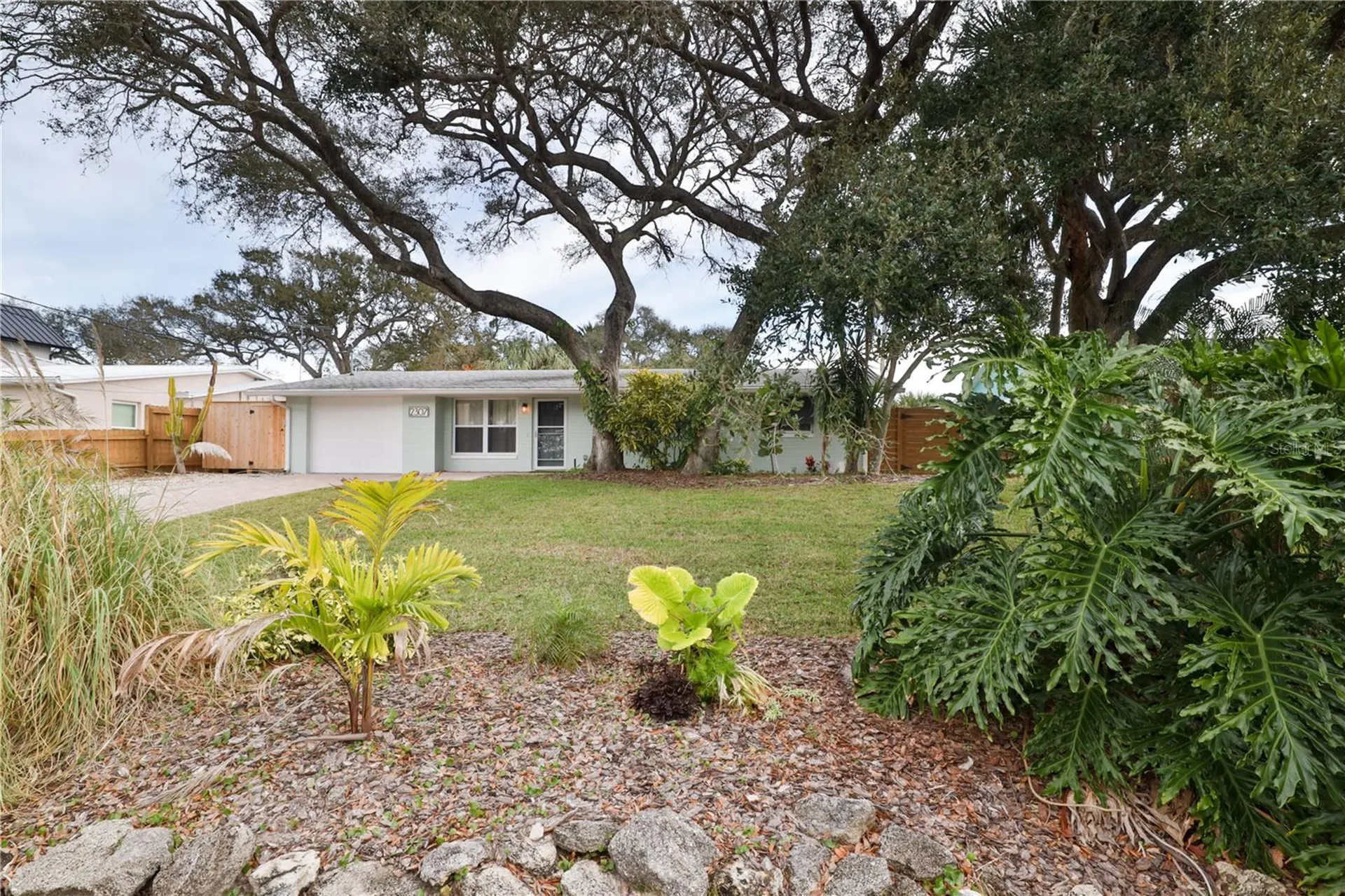 2307 Saxon Drive New Smyrna Beach FL 32169