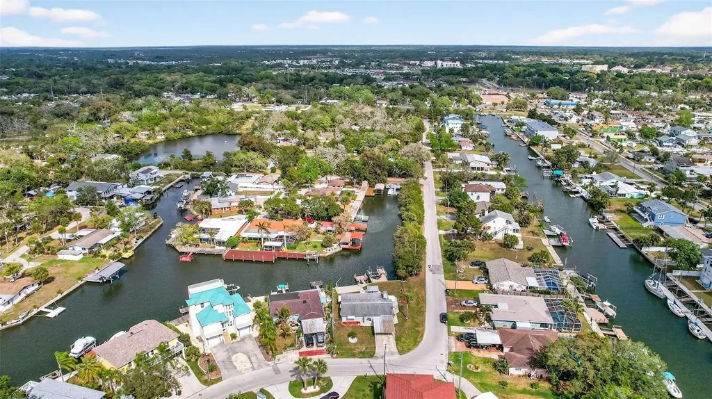 6645 Harbor Drive Hudson FL 34667