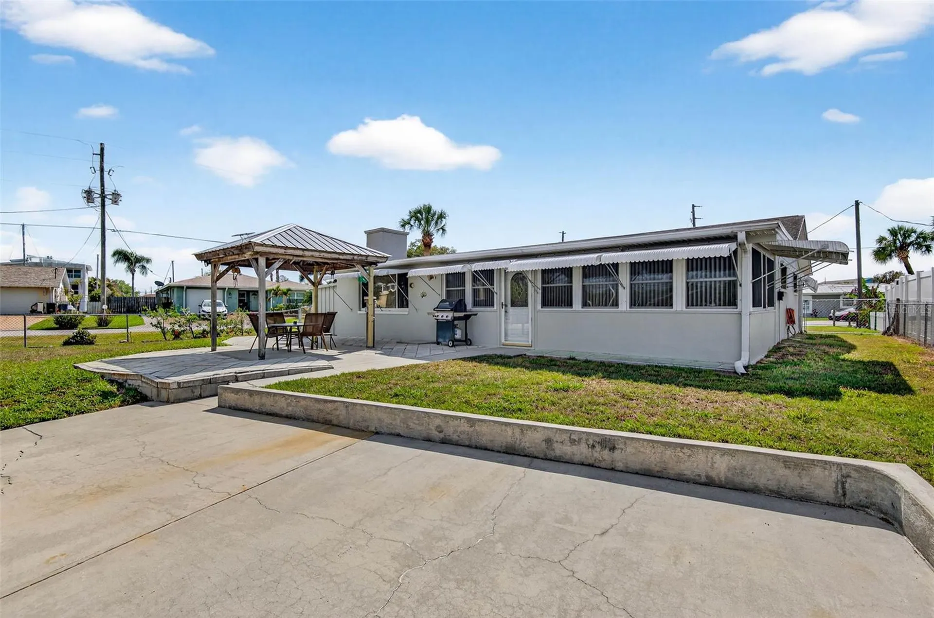 6645 Harbor Drive Hudson FL 34667