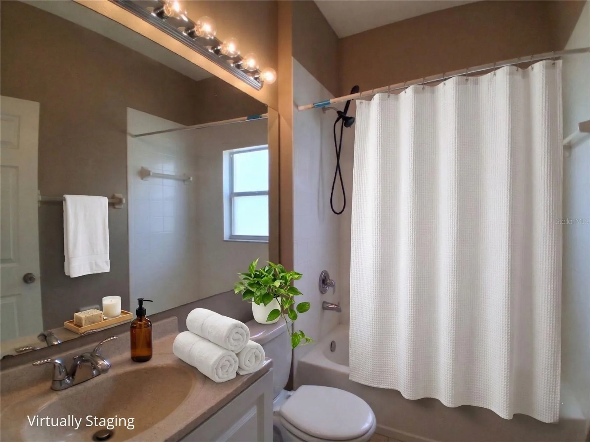 325 Piano Lane Davenport FL 33896