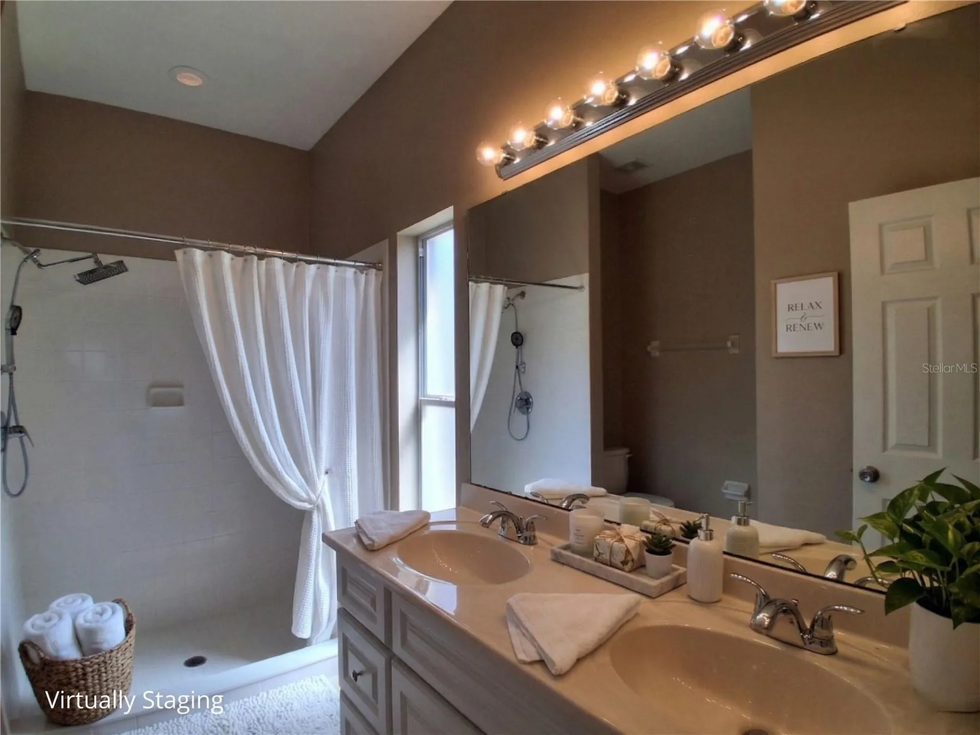 325 Piano Lane Davenport FL 33896