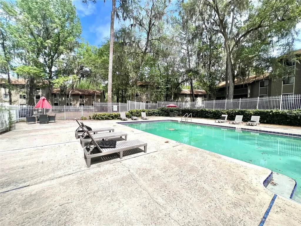 81 SE 16th Avenue Gainesville FL 32601