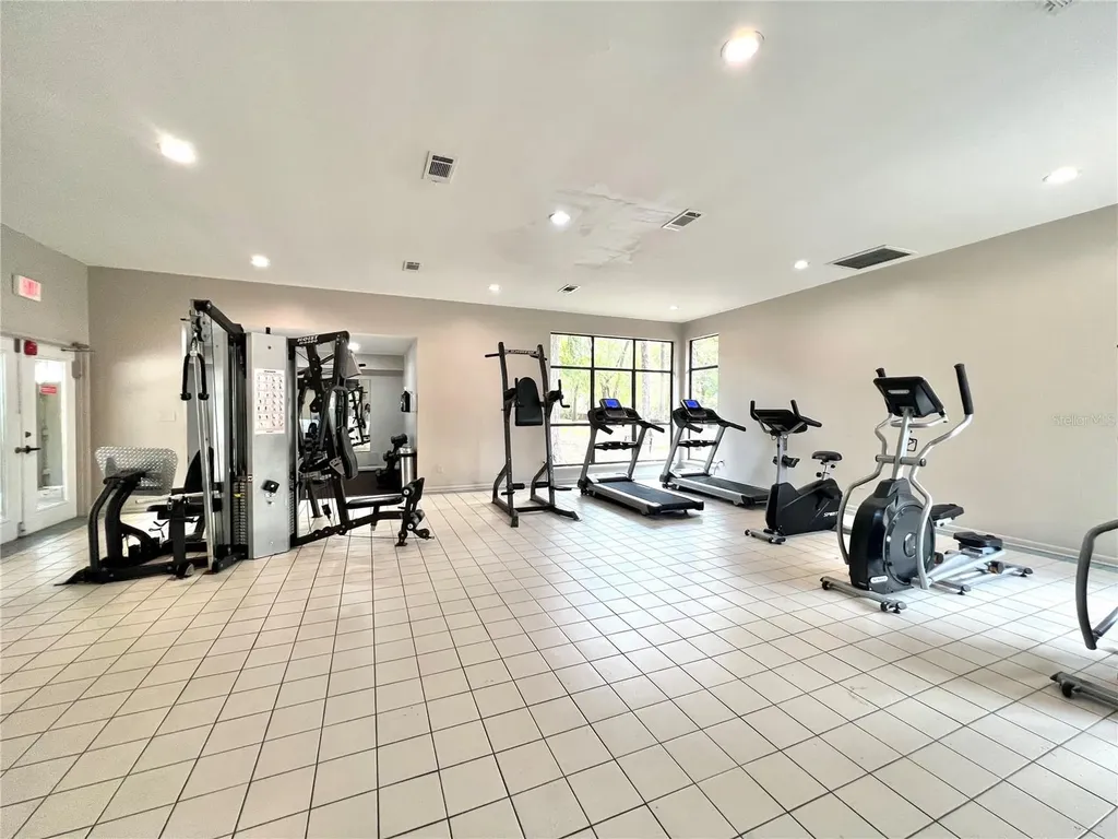 81 SE 16th Avenue Gainesville FL 32601