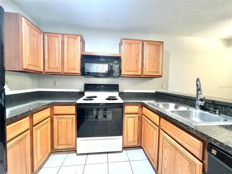 81 SE 16th Avenue Gainesville FL 32601