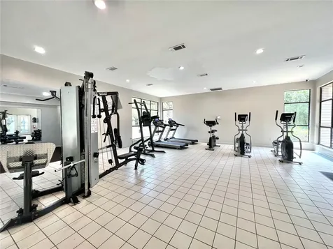 81 SE 16th Avenue Gainesville FL 32601