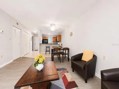 81 SE 16th Avenue Gainesville FL 32601