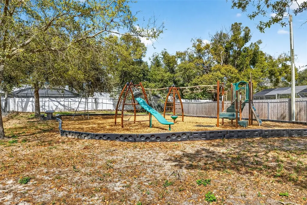 1016 Windsor Hill Way Tarpon Springs FL 34689
