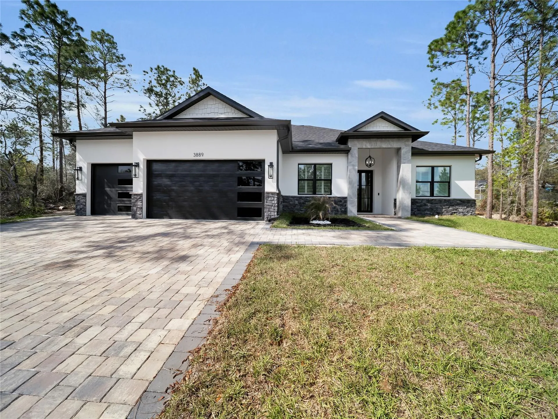 3889 W Hampshire Boulevard Dunnellon FL 34433