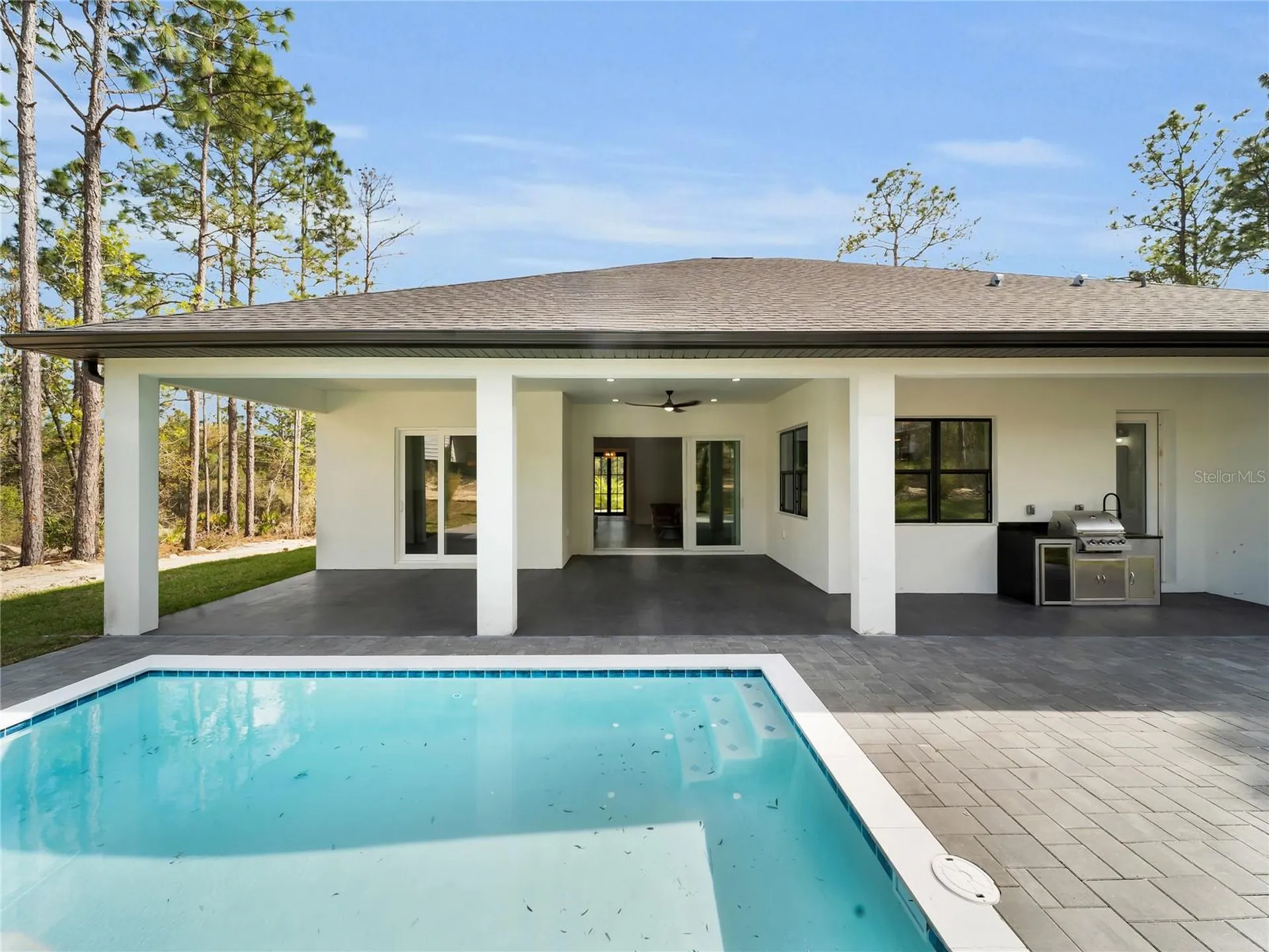 3889 W Hampshire Boulevard Dunnellon FL 34433