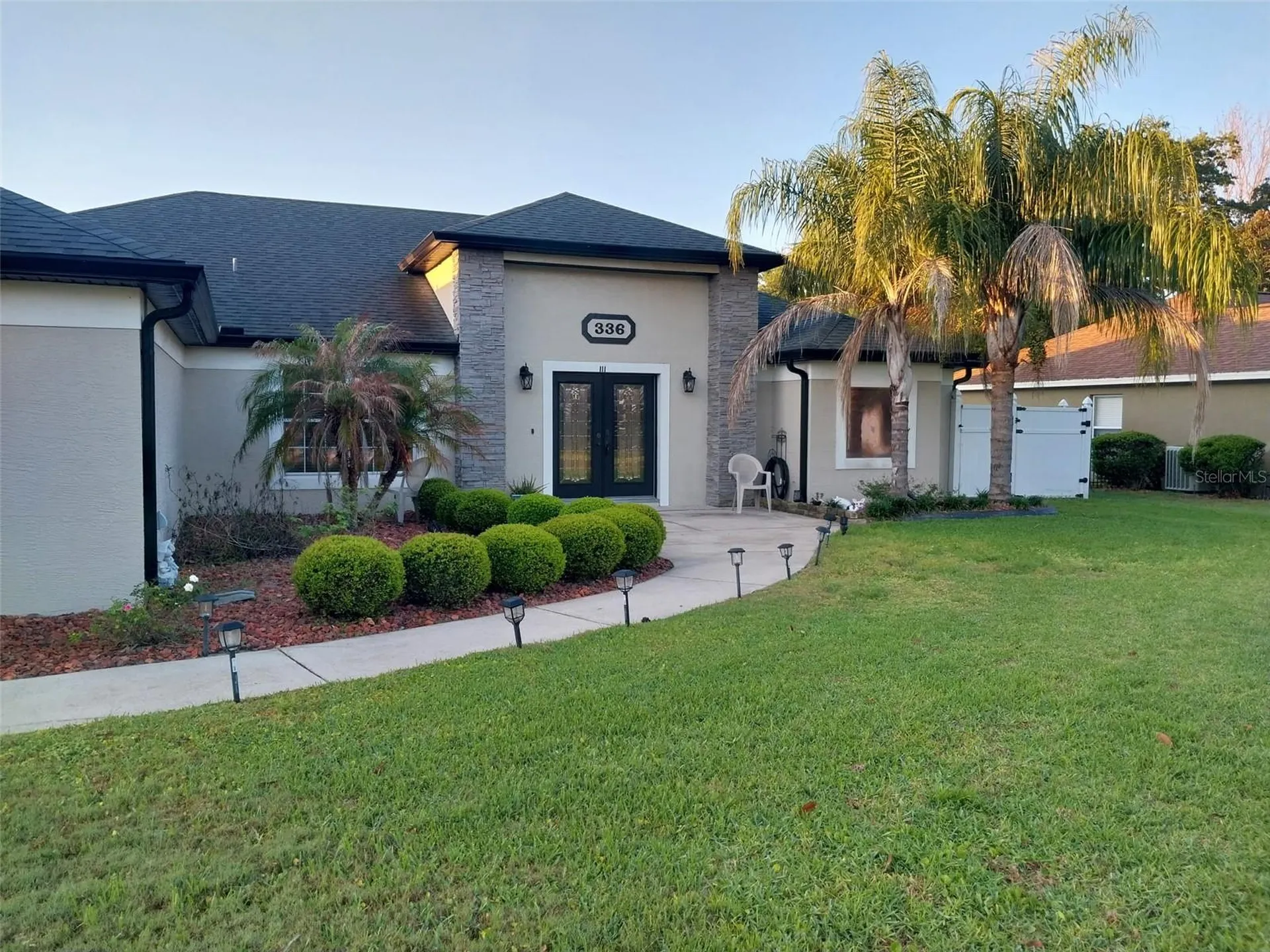336 Lakecrest Drive Tavares FL 32778