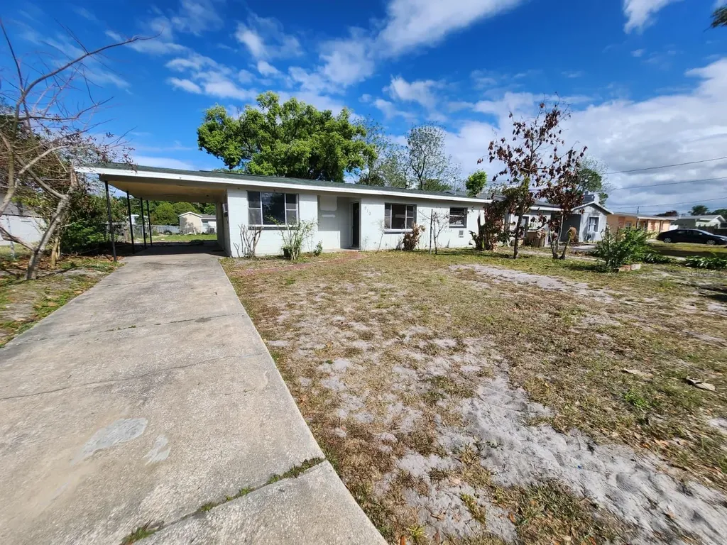 910 Emerald Drive Mount Dora FL 32757