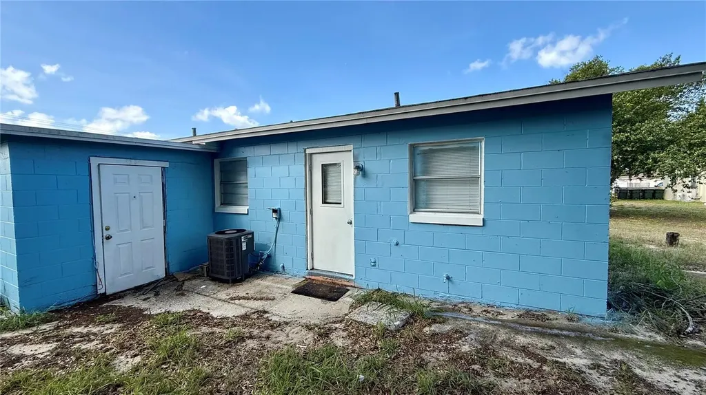 325 W Pierce Street Lake Alfred FL 33850