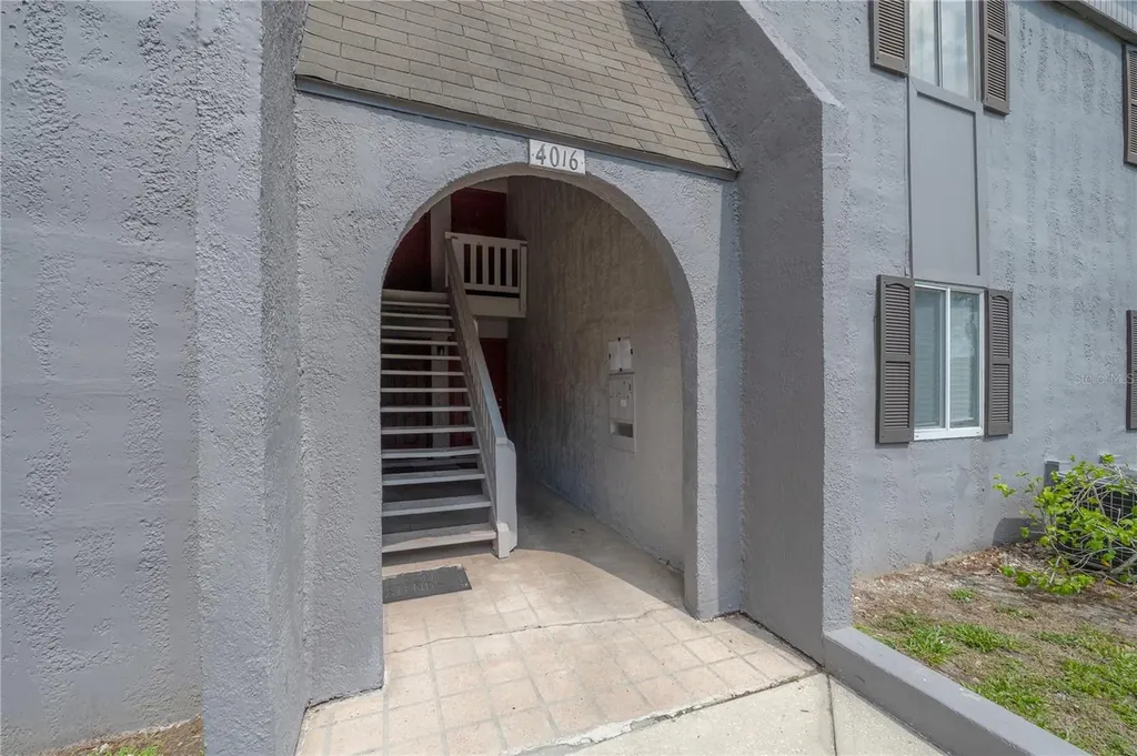 4016 Cortez Drive Tampa FL 33614
