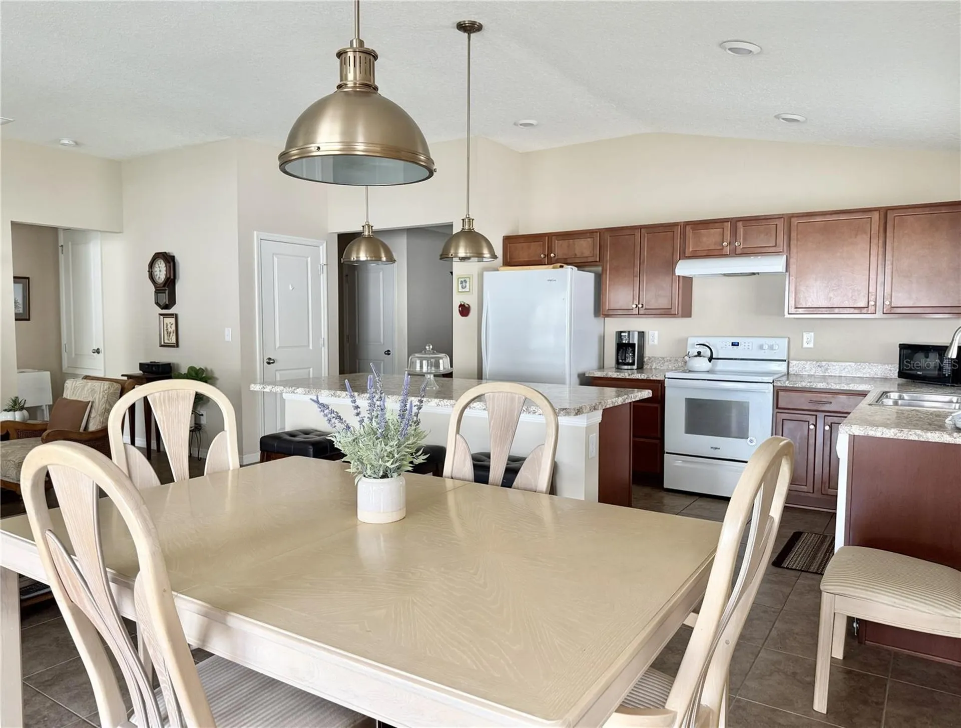 9242 Freedom Hill Drive Seffner FL 33584