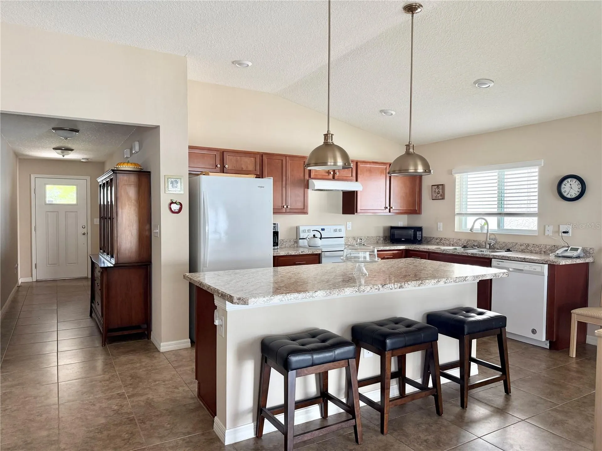 9242 Freedom Hill Drive Seffner FL 33584