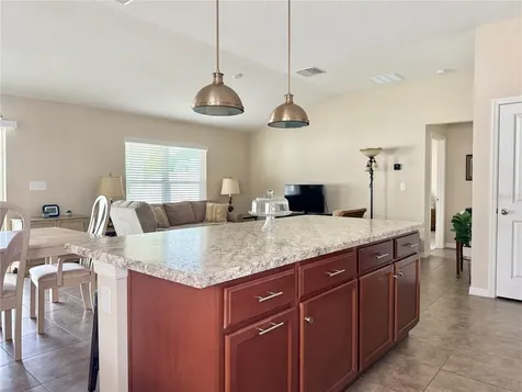 9242 Freedom Hill Drive Seffner FL 33584