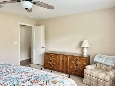 9242 Freedom Hill Drive Seffner FL 33584
