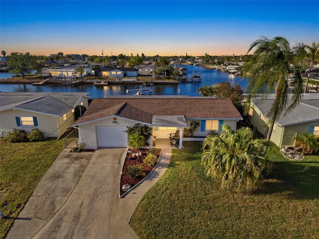 6521 Leeside Isle Hudson FL 34667