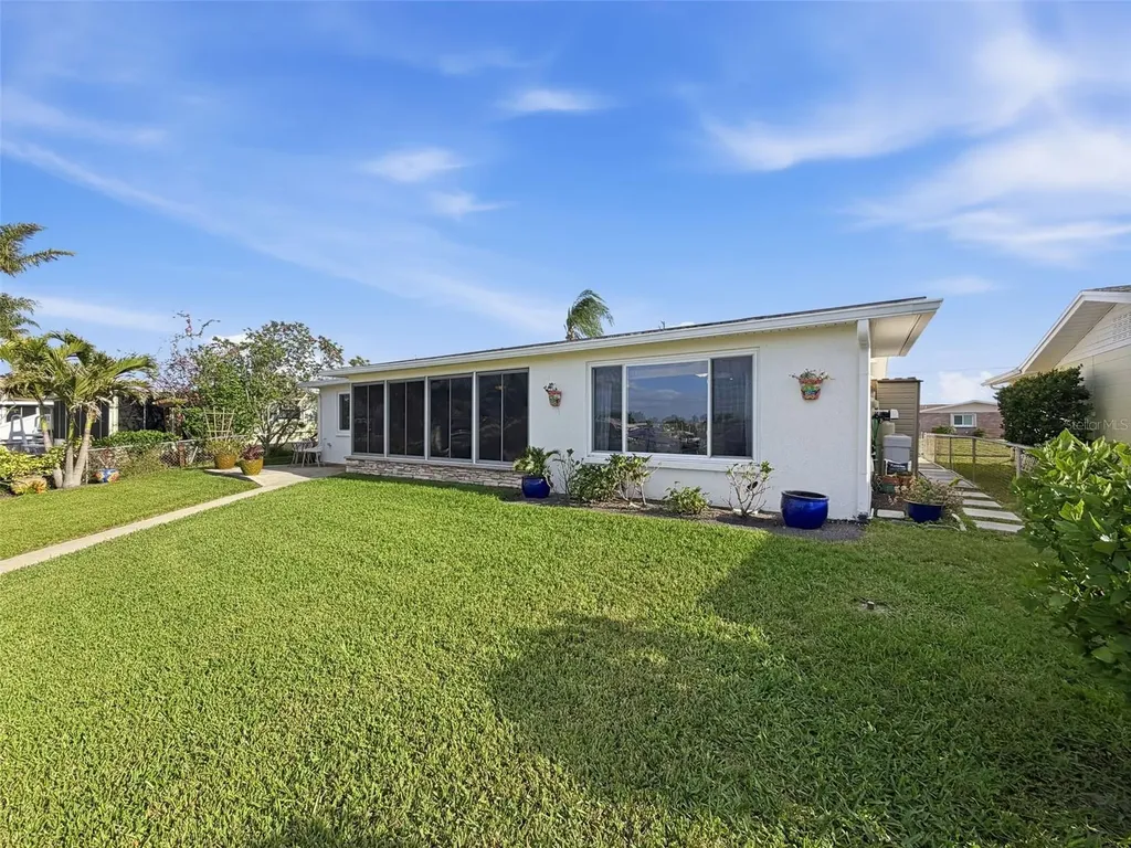 6521 Leeside Isle Hudson FL 34667