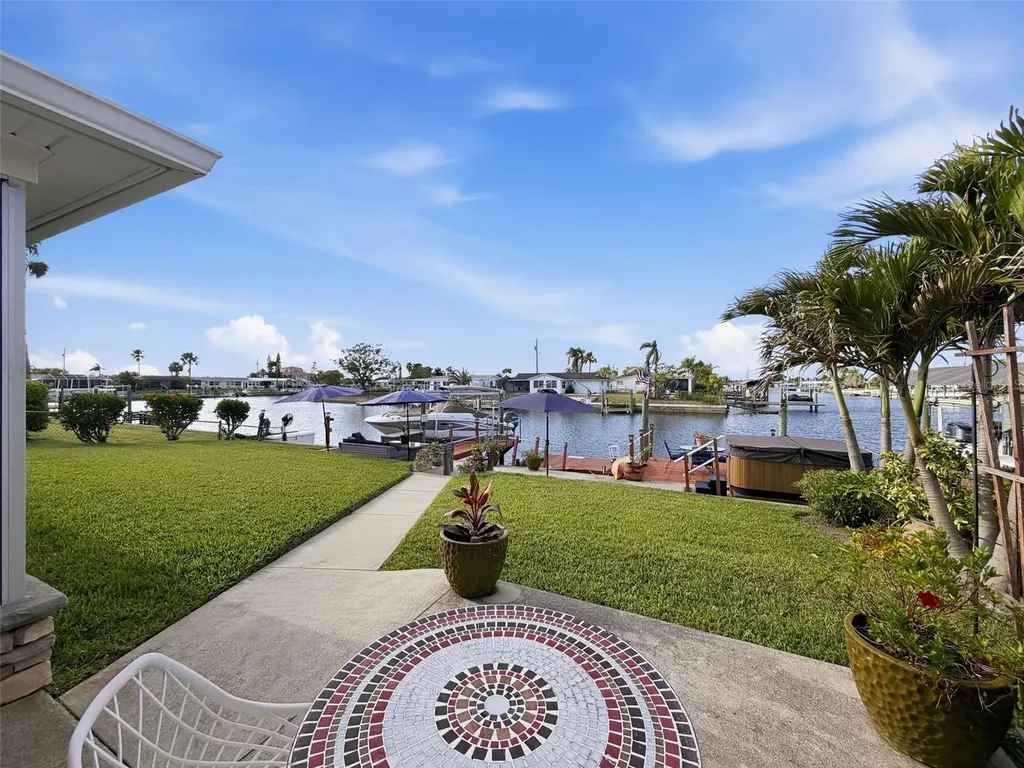 6521 Leeside Isle Hudson FL 34667