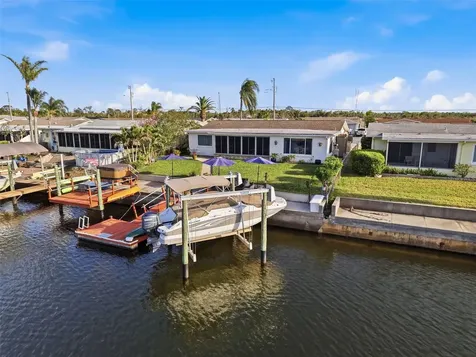 6521 Leeside Isle Hudson FL 34667