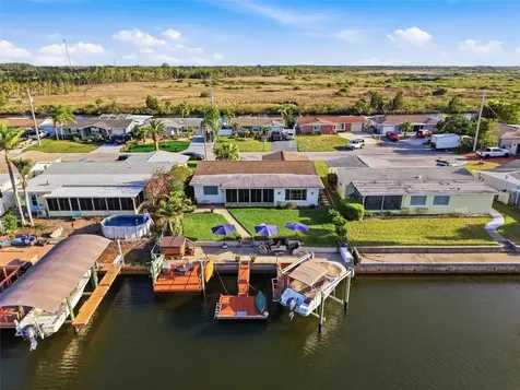 6521 Leeside Isle Hudson FL 34667