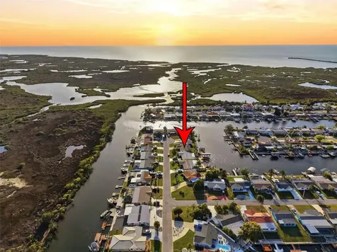 6521 Leeside Isle Hudson FL 34667