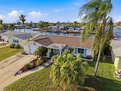 6521 Leeside Isle Hudson FL 34667