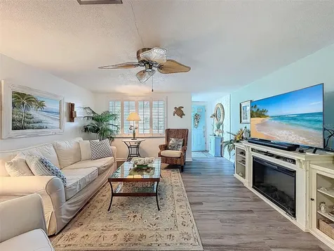 6521 Leeside Isle Hudson FL 34667