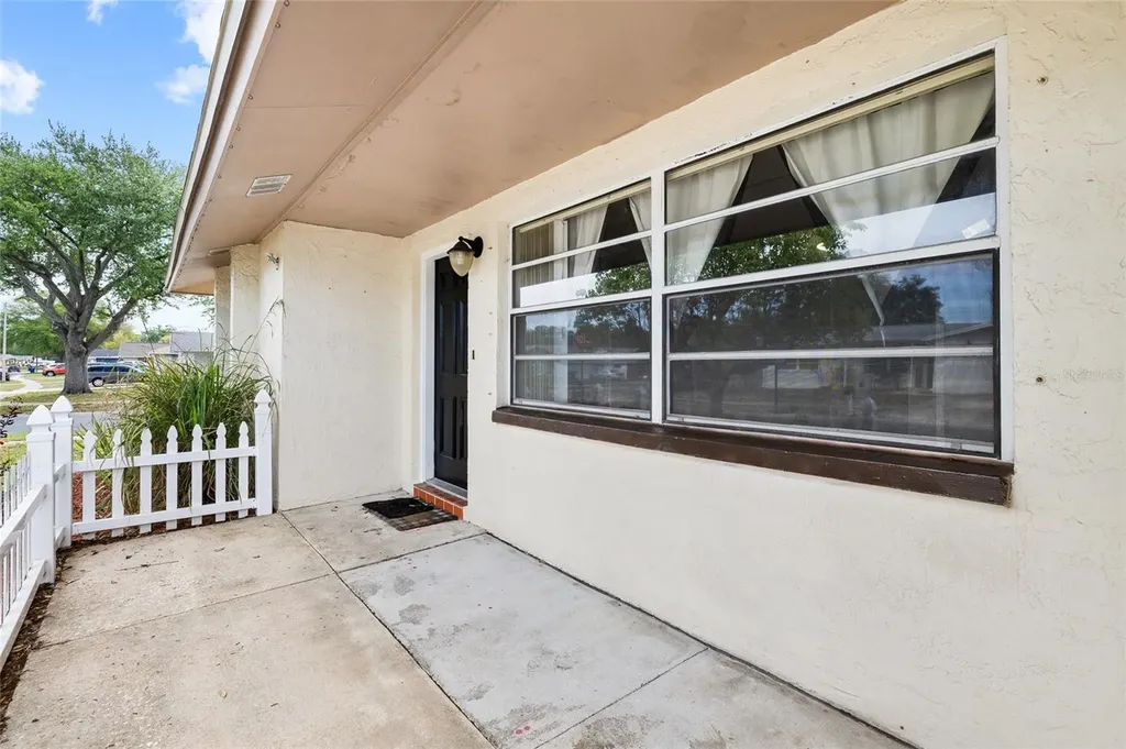 6744 Greenwich Avenue New Port Richey FL 34653