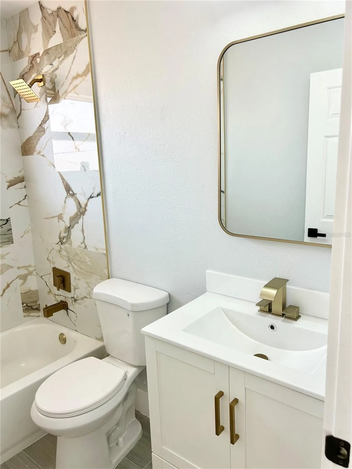 154 Woodbury Pines Circle Orlando FL 32828