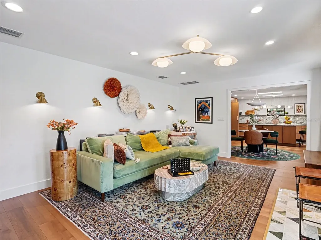 4050 Turks Cap Place Sarasota FL 34234