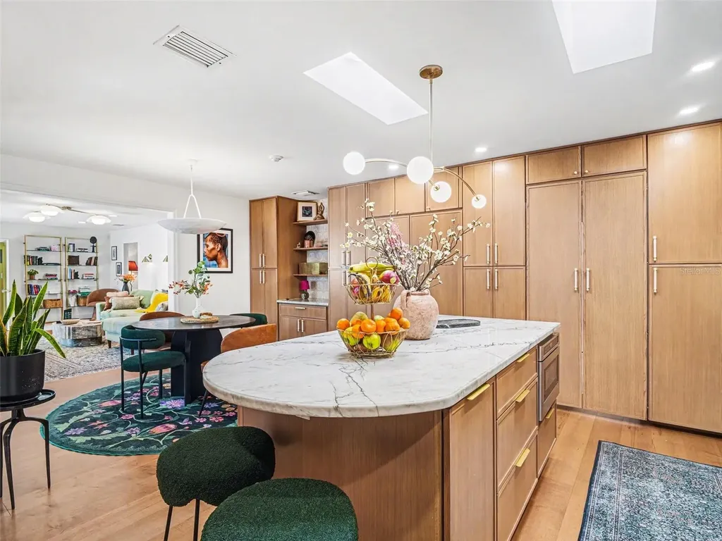 4050 Turks Cap Place Sarasota FL 34234