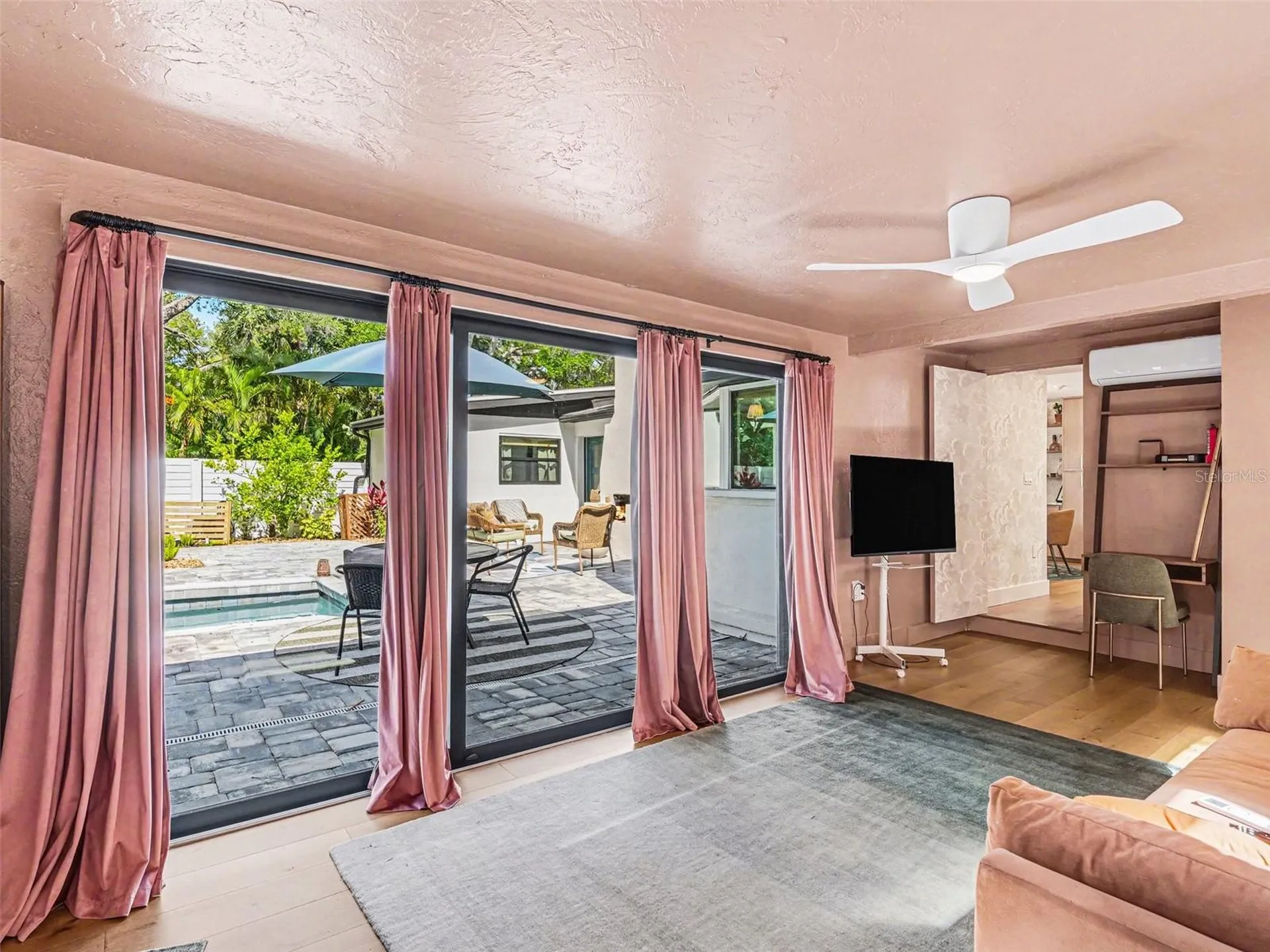 4050 Turks Cap Place Sarasota FL 34234