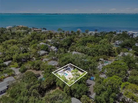 4050 Turks Cap Place Sarasota FL 34234