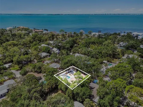 4050 Turks Cap Place Sarasota FL 34234