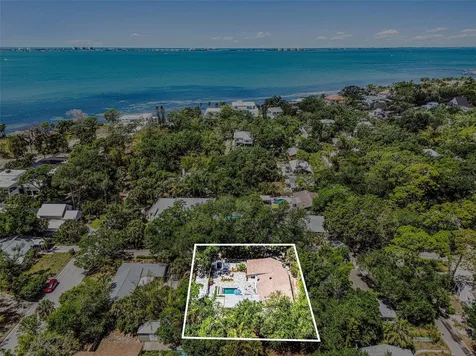 4050 Turks Cap Place Sarasota FL 34234