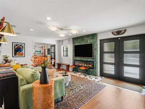4050 Turks Cap Place Sarasota FL 34234