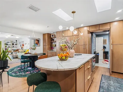 4050 Turks Cap Place Sarasota FL 34234