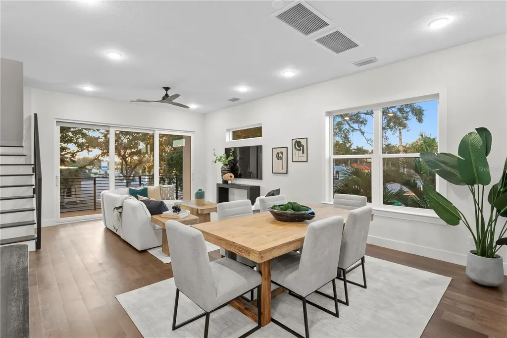 40 64th Street S St Petersburg FL 33707