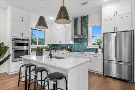 40 64th Street S St Petersburg FL 33707