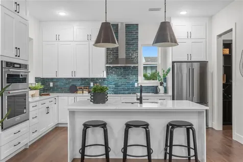 40 64th Street S St Petersburg FL 33707