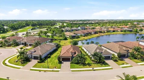 12422 Perennial Place Lakewood Ranch FL 34211
