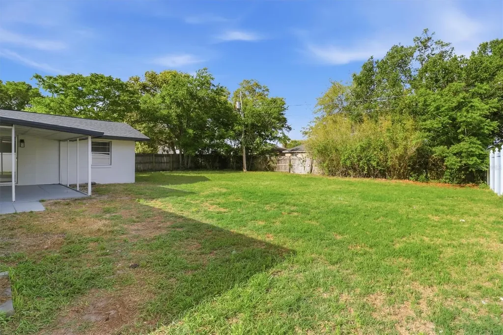 1648 Urbana Avenue Deltona FL 32725