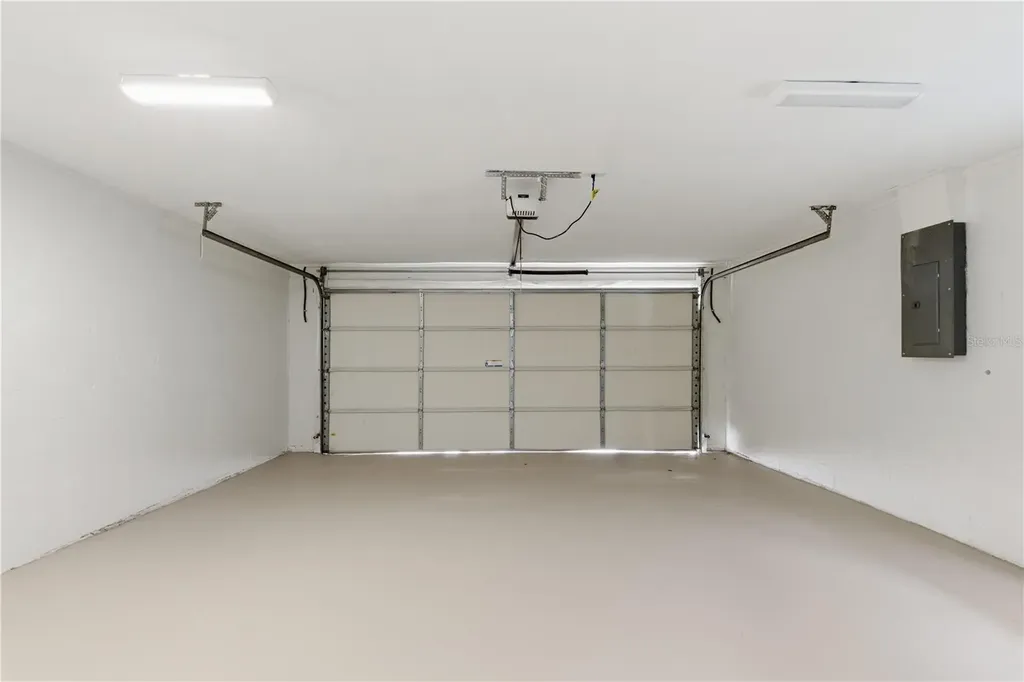 2309 Pin Oak Lane E Clearwater FL 33759
