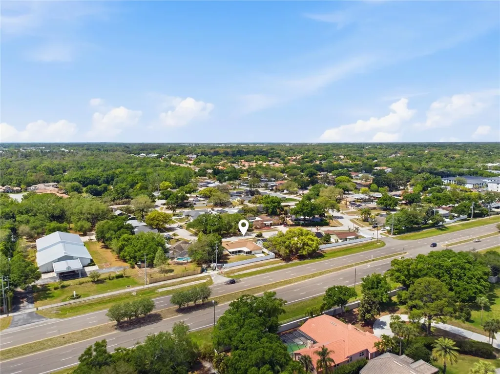 2309 Pin Oak Lane E Clearwater FL 33759