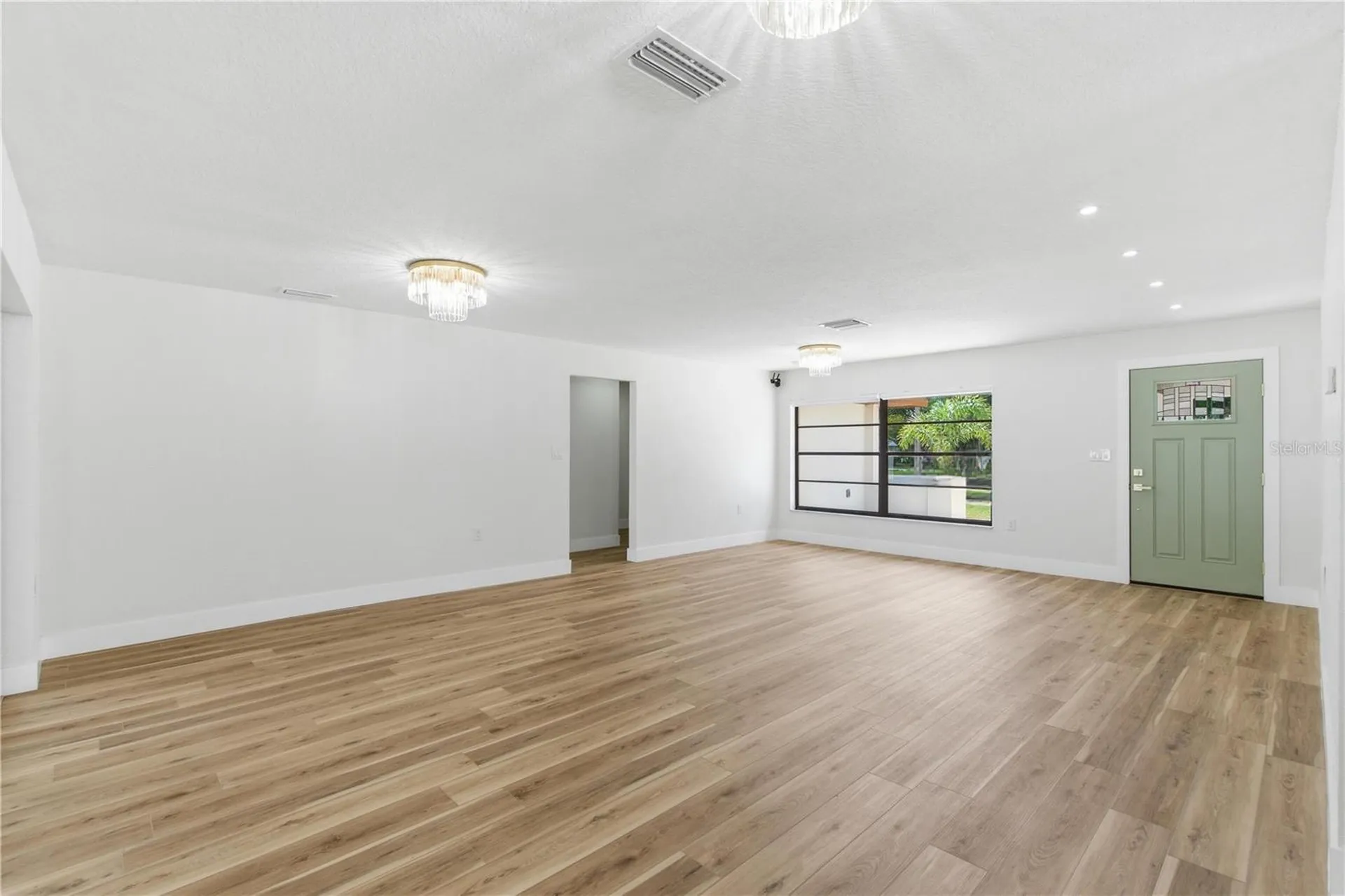 2309 Pin Oak Lane E Clearwater FL 33759
