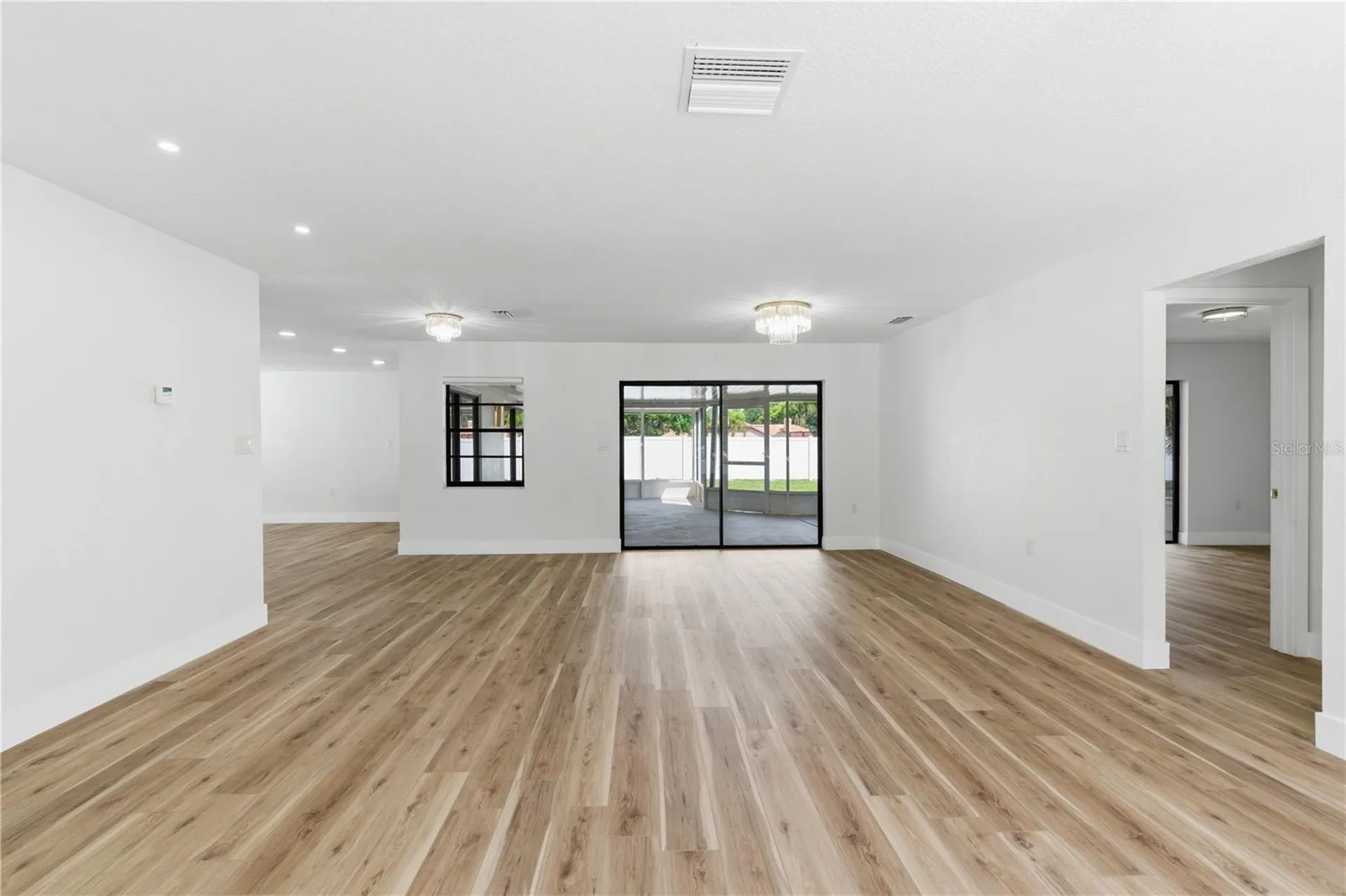 2309 Pin Oak Lane E Clearwater FL 33759
