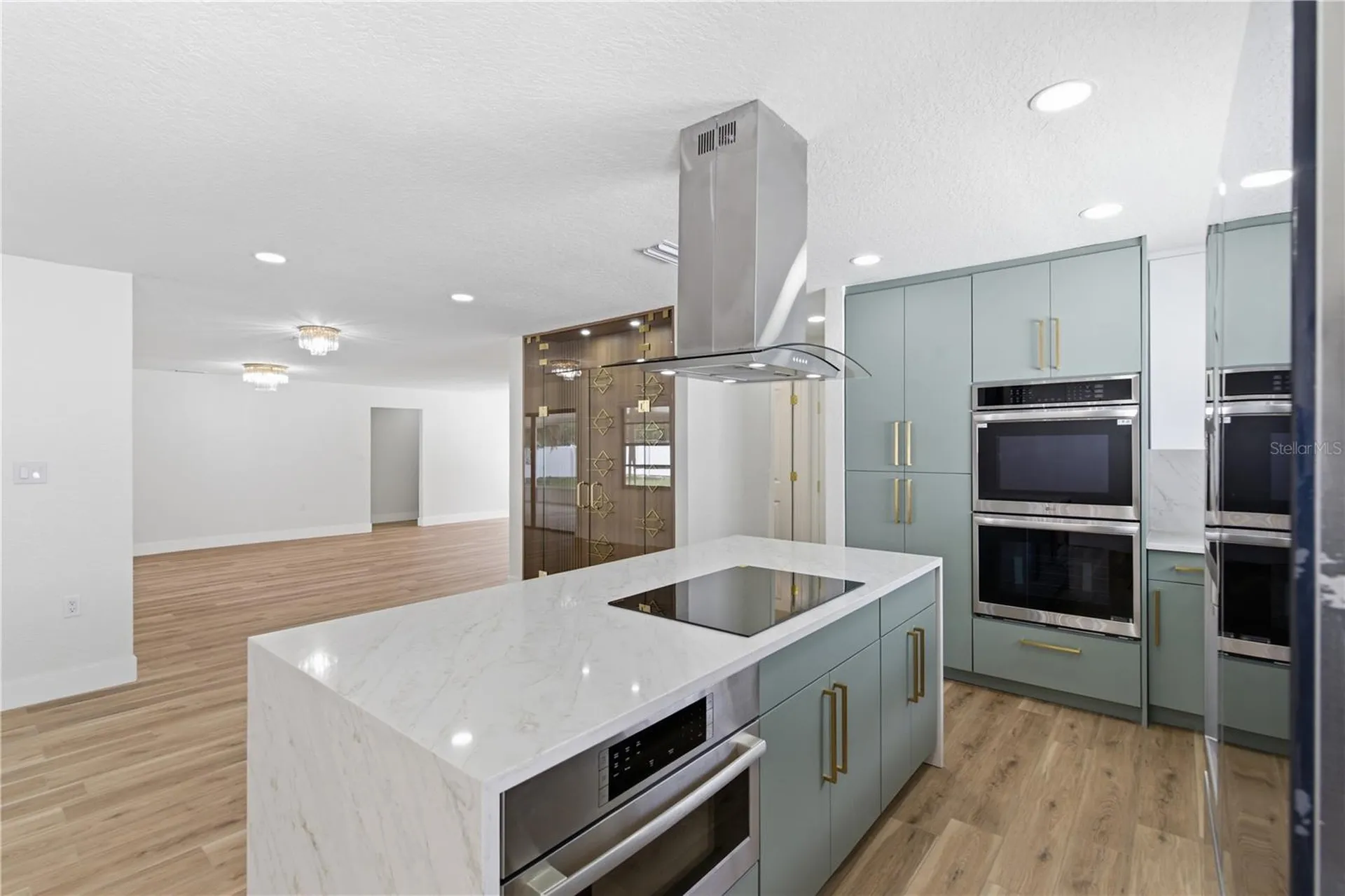 2309 Pin Oak Lane E Clearwater FL 33759